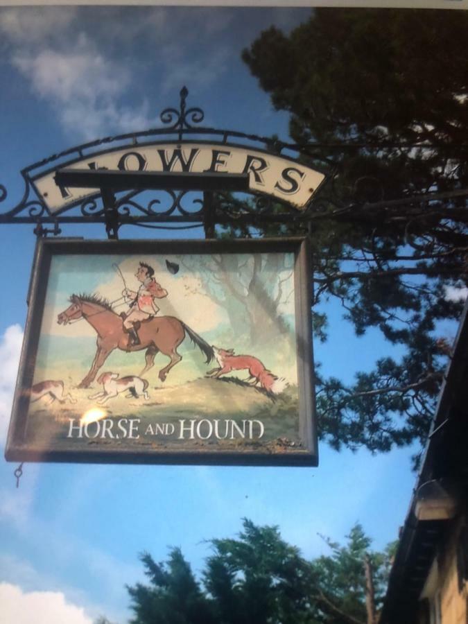 Horse & Hound Inn Broadway  Buitenkant foto